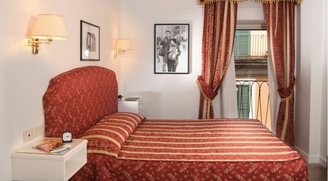 Rome - Bedroom