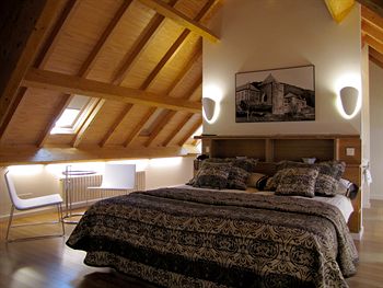 Hotel Roncesvalles - Room